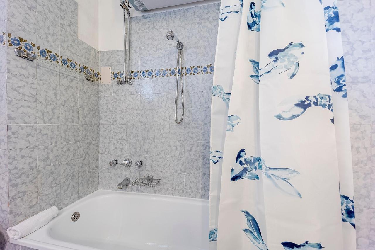 Condominio Turchese Seaview Apartment Sanremo Exteriör bild